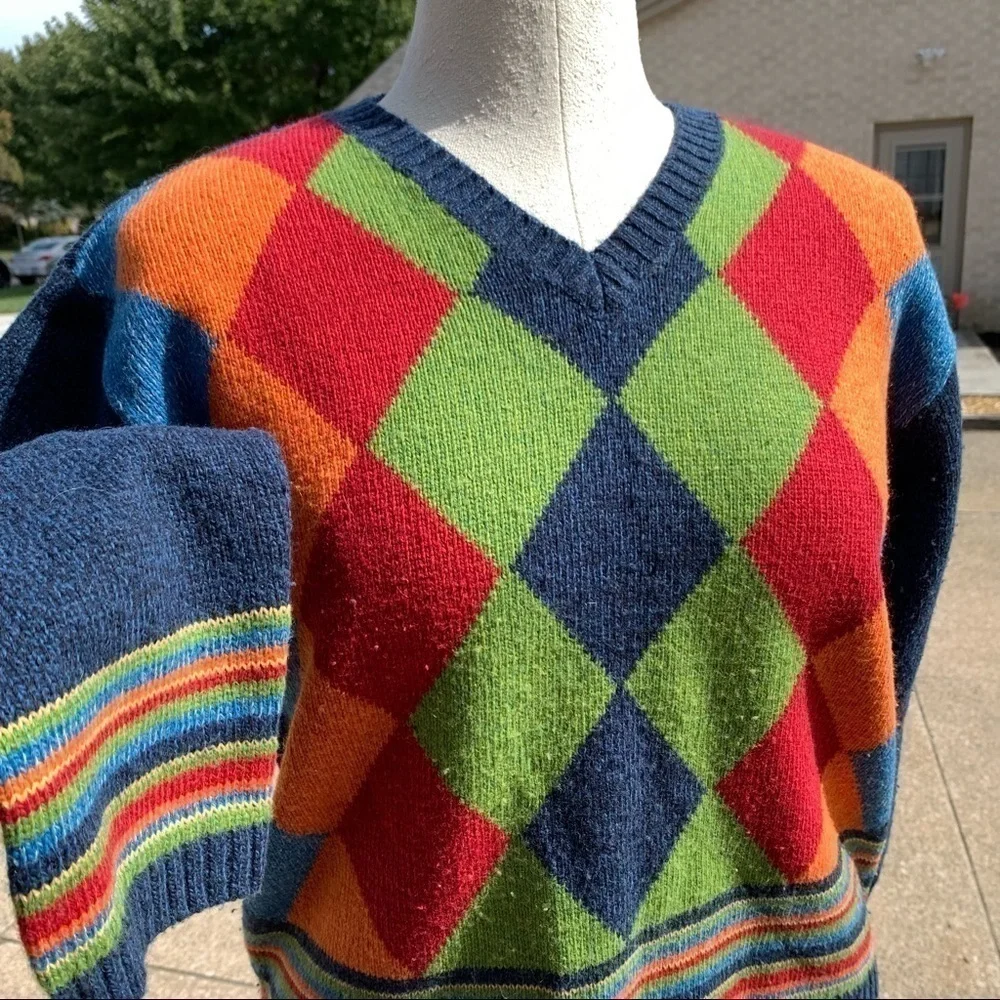 Liz Claiborne wool blend argyle v-neck sweater - Picture 6 of 12